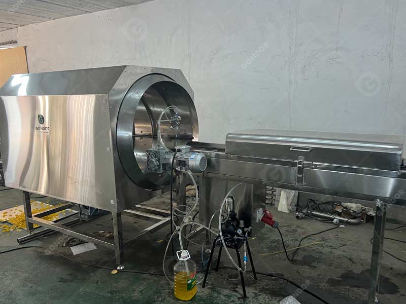 Automatic candy tumbler machine with speed adjustable function