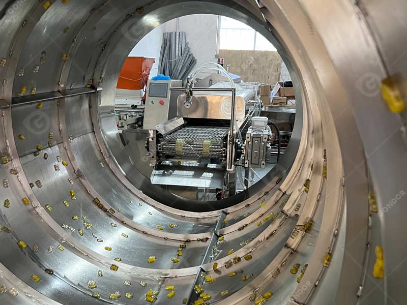 Candy tumbler machine with non-stick inner liner for easy cleaning